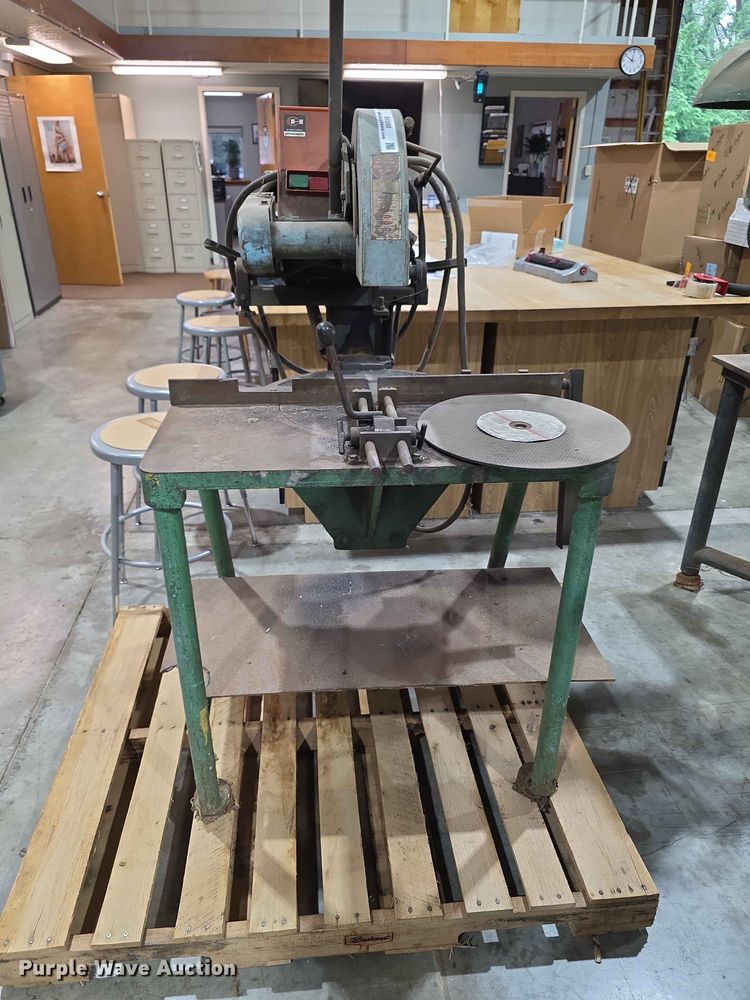image for item EV2202 Brilliant metal chop saw