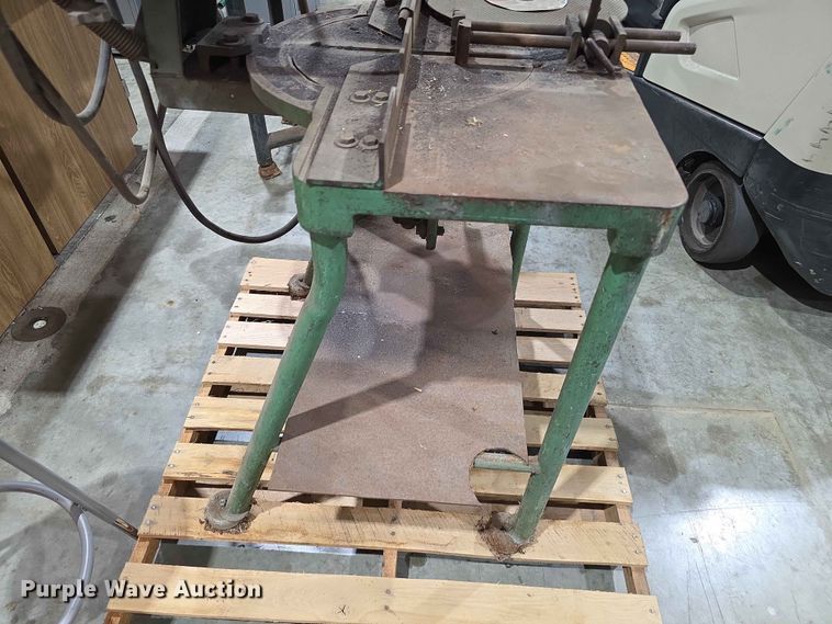 image for item EV2202 Brilliant metal chop saw