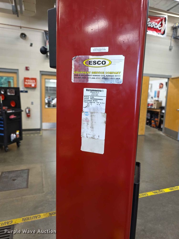 image for item EV2211 Snap-on Versymmetric CL10V3 two post automotive lift