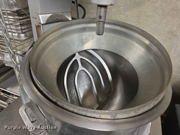 image for item EV2212 Hobart A200T  mixer
