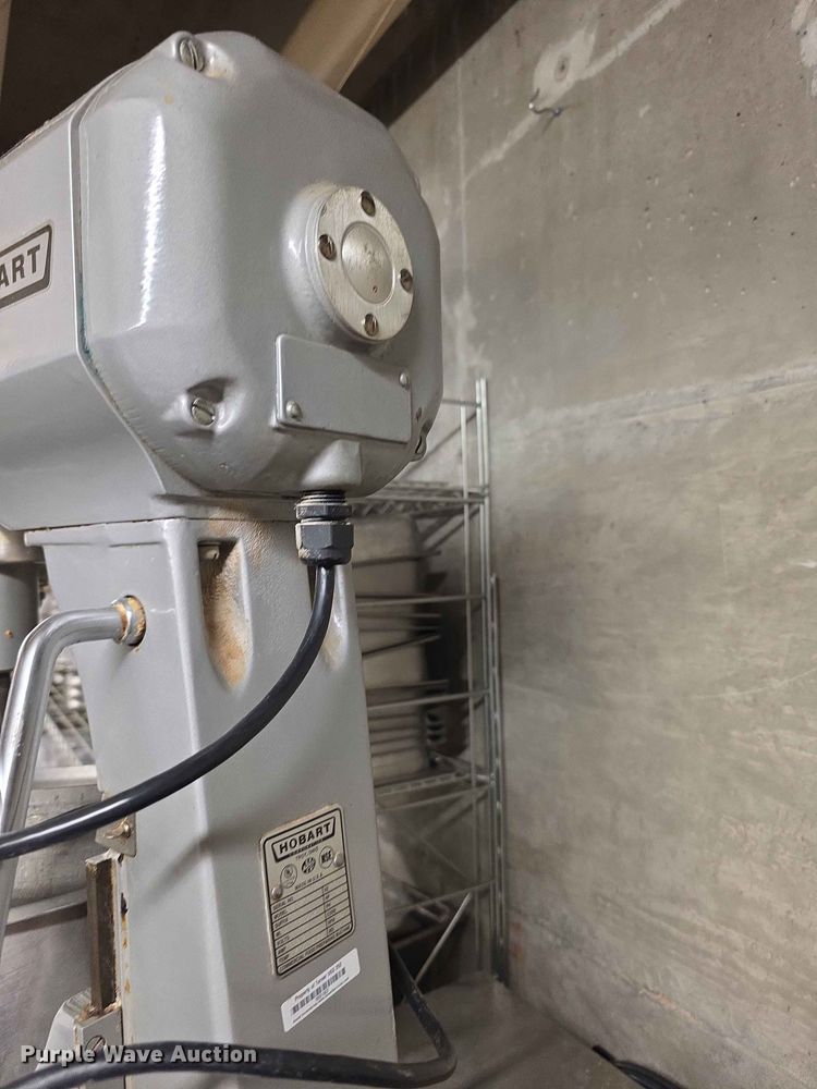 image for item EV2212 Hobart A200T  mixer