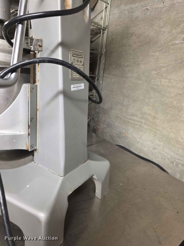 image for item EV2212 Hobart A200T  mixer