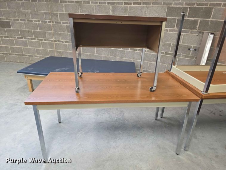image for item EV2215 (22) tables 