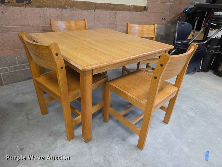 image for item EV2215 (22) tables 