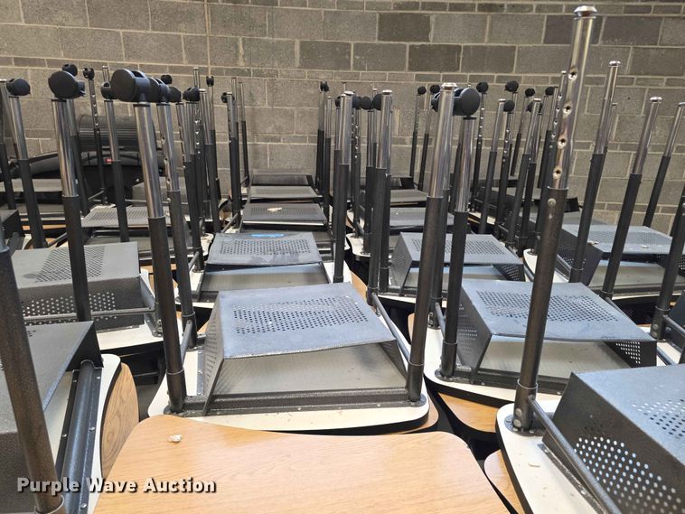image for item EV2216 (47) desks