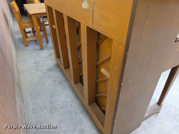 image for item EV2217 Baldwin piano