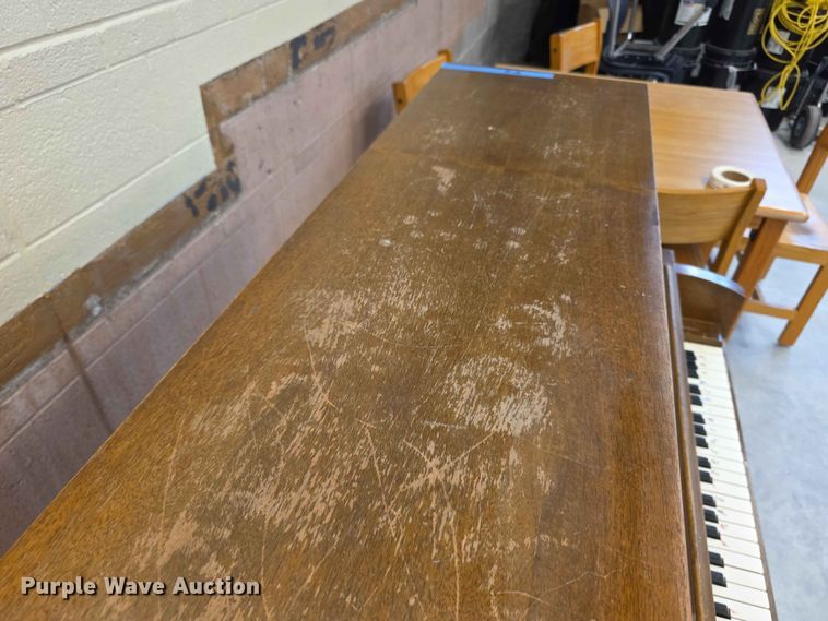 image for item EV2217 Baldwin piano