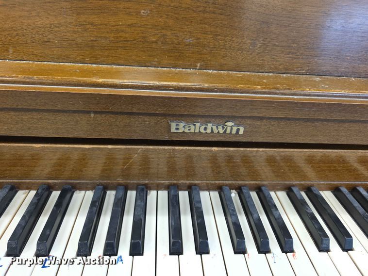 image for item EV2217 Baldwin piano