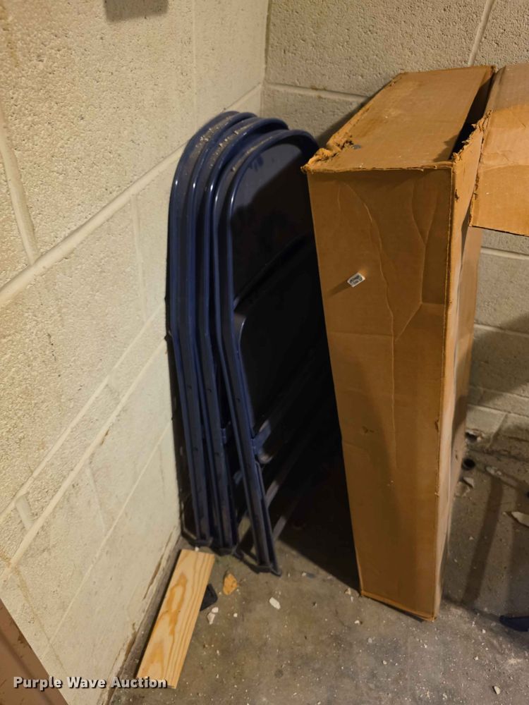 image for item EV2218 Approximately 60 chairs