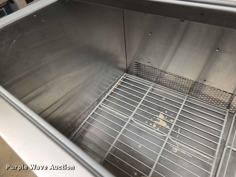image for item EV2219 (2) Continental refrigerators