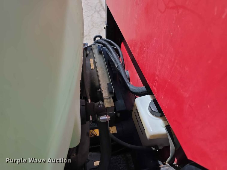 image for item EV2227 2008 Toro workman 3200 sprayer cart turf sprayer