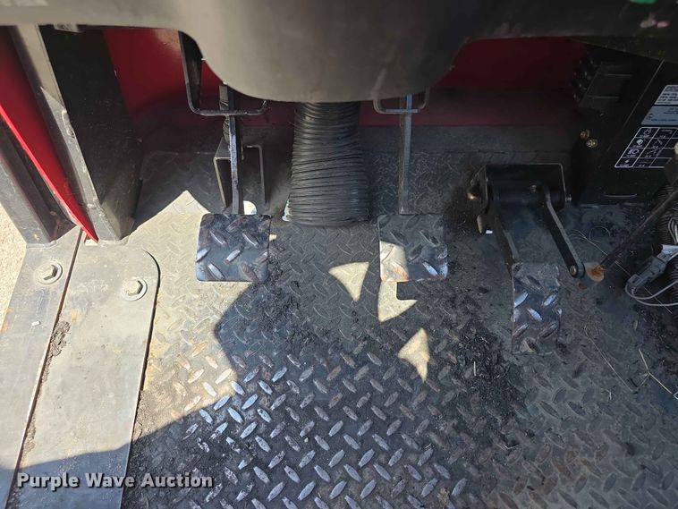 image for item EV2227 2008 Toro workman 3200 sprayer cart turf sprayer