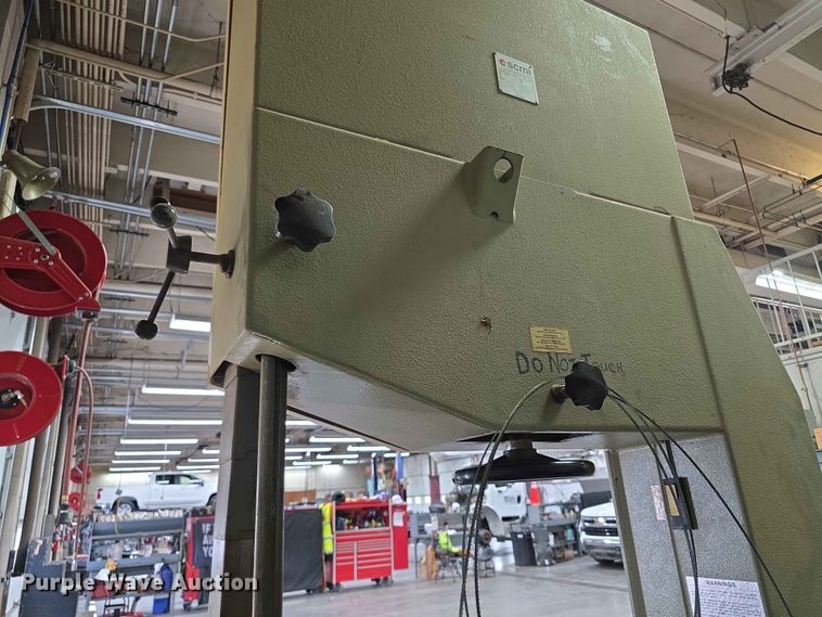 image for item EV2228 1992 SCMI 900 band saw