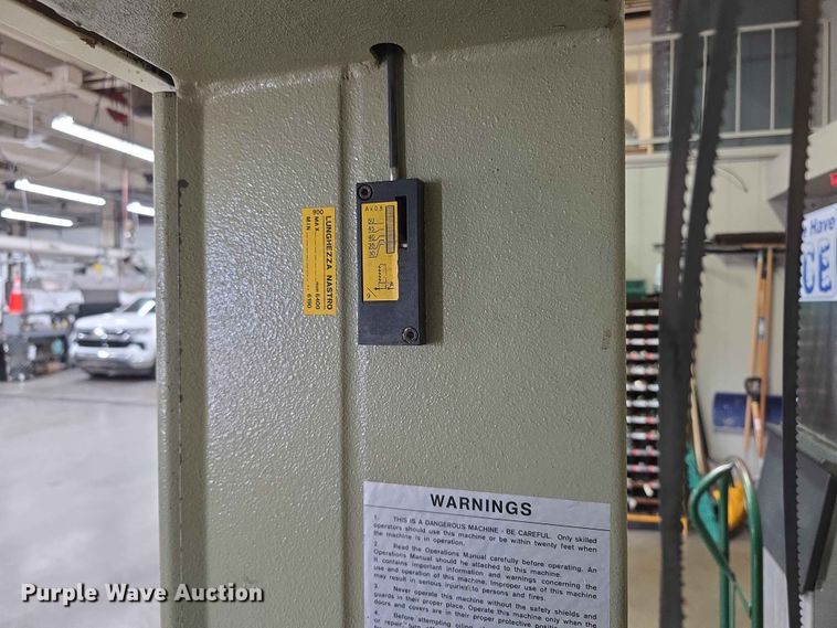 image for item EV2228 1992 SCMI 900 band saw