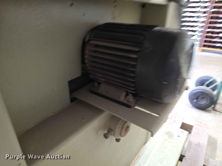 image for item EV2228 1992 SCMI 900 band saw