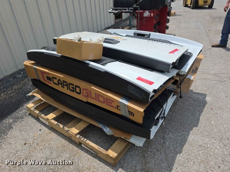image for item EV2229 (9) Chevrolet pickup truck tailgates