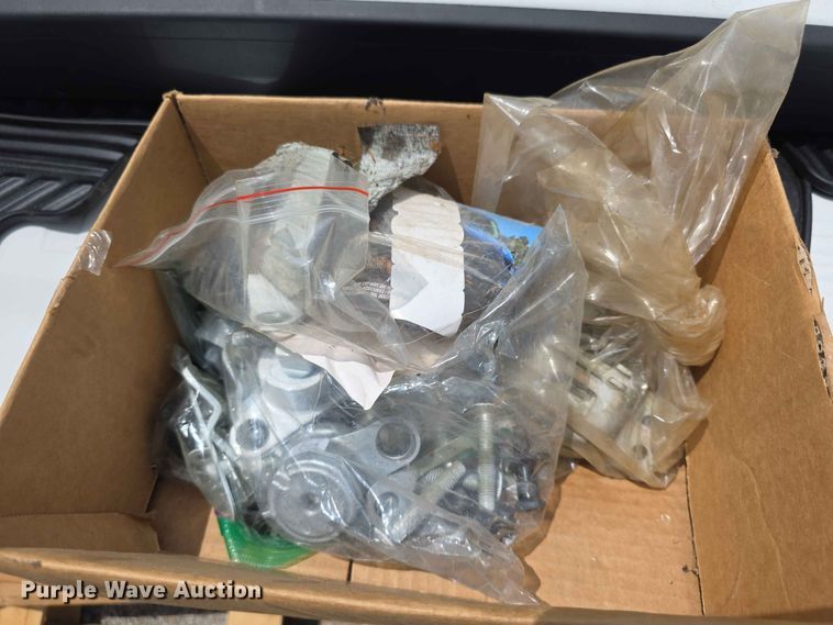 image for item EV2229 (9) Chevrolet pickup truck tailgates
