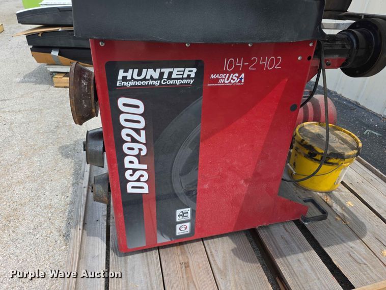 image for item EV2231 2014 Hunter DSP9200 tire balancer