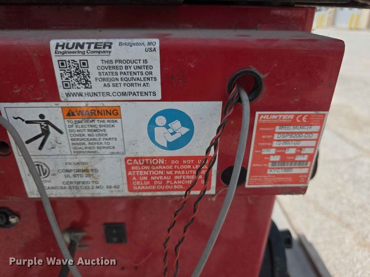 image for item EV2231 2014 Hunter DSP9200 tire balancer