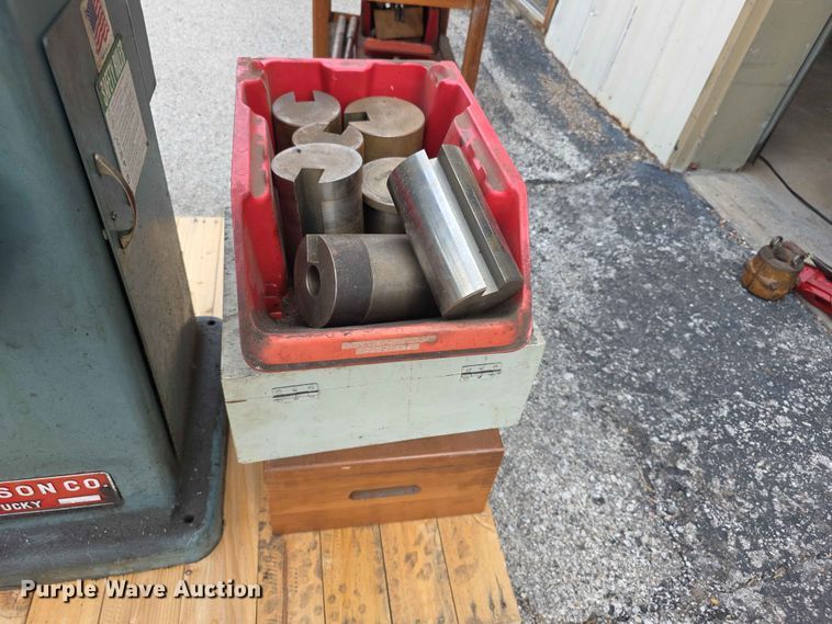 image for item EV2232 Morrison key cutting machine
