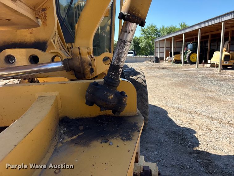 image for item EV2973 1999 Caterpillar 140H motor grader