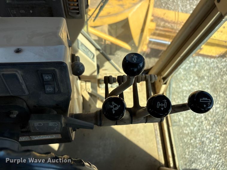 image for item EV2973 1999 Caterpillar 140H motor grader