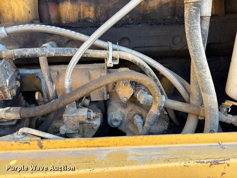 image for item EV2973 1999 Caterpillar 140H motor grader
