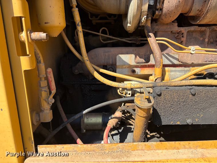 image for item EV2973 1999 Caterpillar 140H motor grader