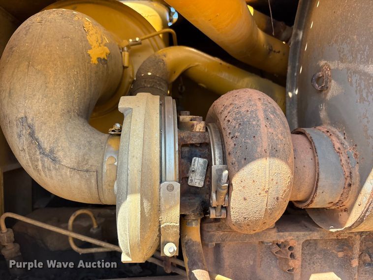 image for item EV2973 1999 Caterpillar 140H motor grader