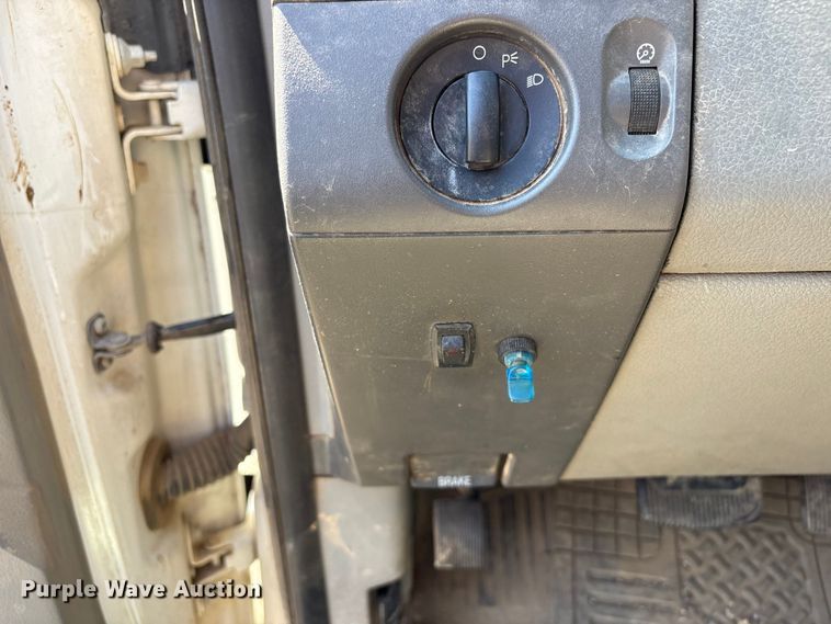 image for item EV2974 2008 Ford F150 Ext. Cab pickup truck