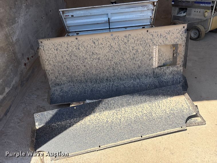 image for item EV2977 CNG fuel system
