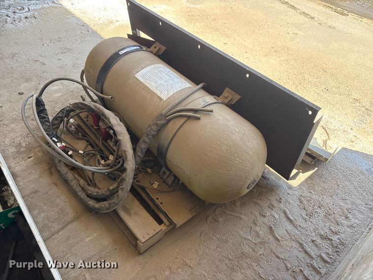 image for item EV2977 CNG fuel system
