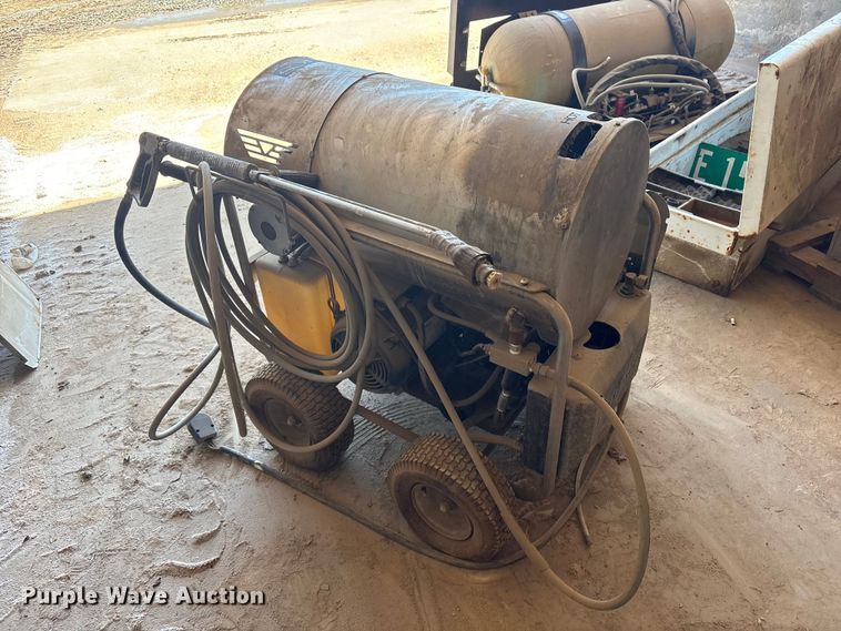 image for item EV2978 Hydro Tek HP30004E2 hot pressure washer