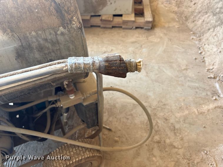 image for item EV2978 Hydro Tek HP30004E2 hot pressure washer