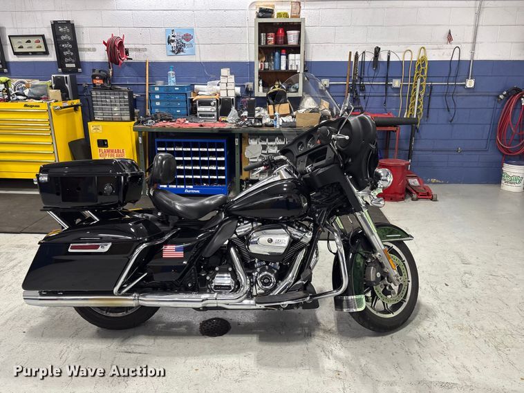 image for item EV2982 2021 Harley-Davidson Police Electra Glide motorcycle