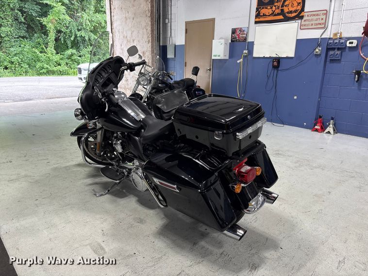 image for item EV2982 2021 Harley-Davidson Police Electra Glide motorcycle