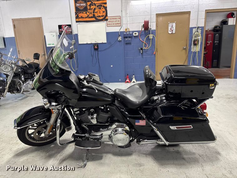 image for item EV2982 2021 Harley-Davidson Police Electra Glide motorcycle