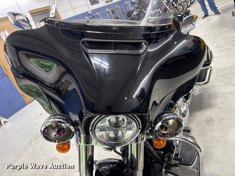 image for item EV2982 2021 Harley-Davidson Police Electra Glide motorcycle