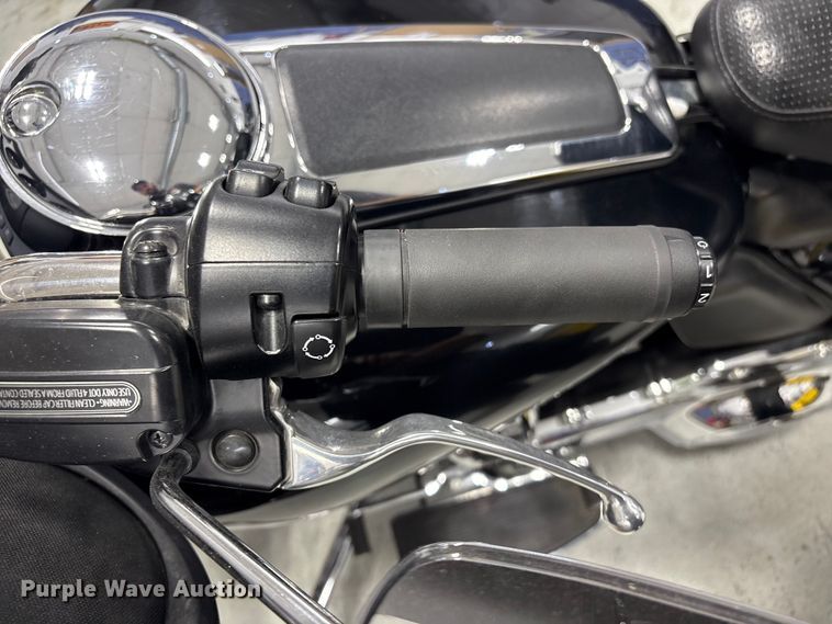 image for item EV2982 2021 Harley-Davidson Police Electra Glide motorcycle