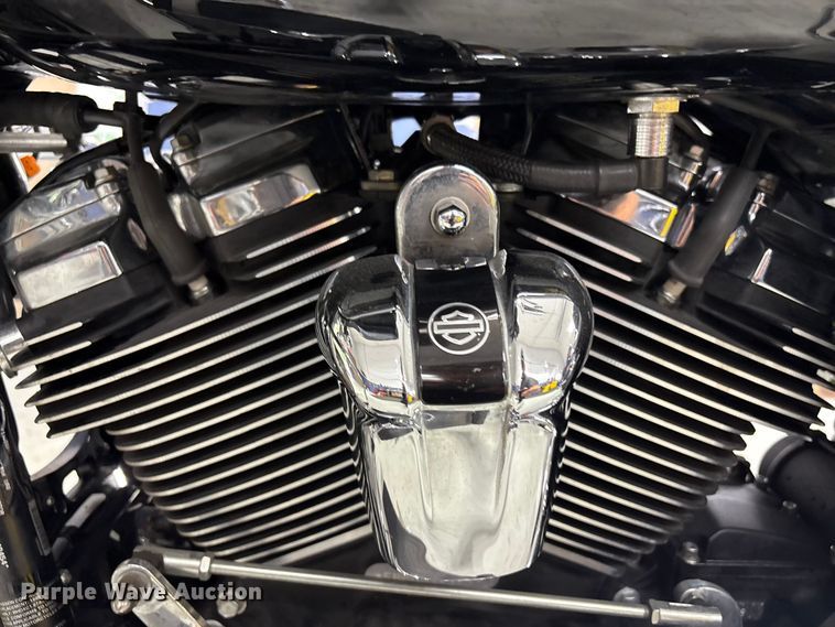 image for item EV2982 2021 Harley-Davidson Police Electra Glide motorcycle