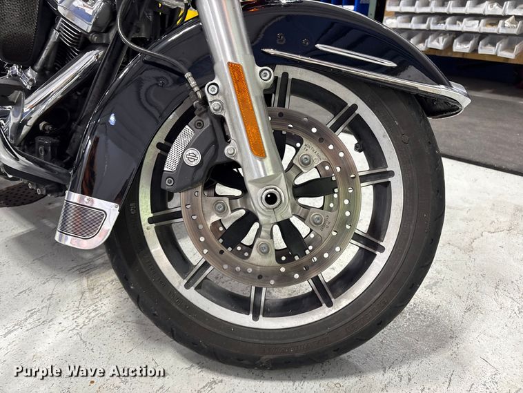 image for item EV2982 2021 Harley-Davidson Police Electra Glide motorcycle