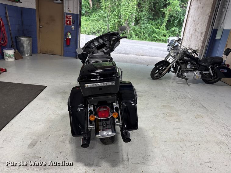 image for item EV2983 2019 Harley-Davidson Police Electra Glide motorcycle