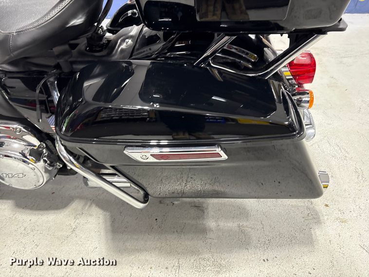 image for item EV2983 2019 Harley-Davidson Police Electra Glide motorcycle