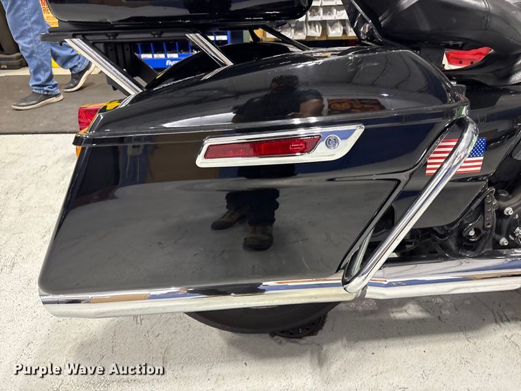 image for item EV2983 2019 Harley-Davidson Police Electra Glide motorcycle