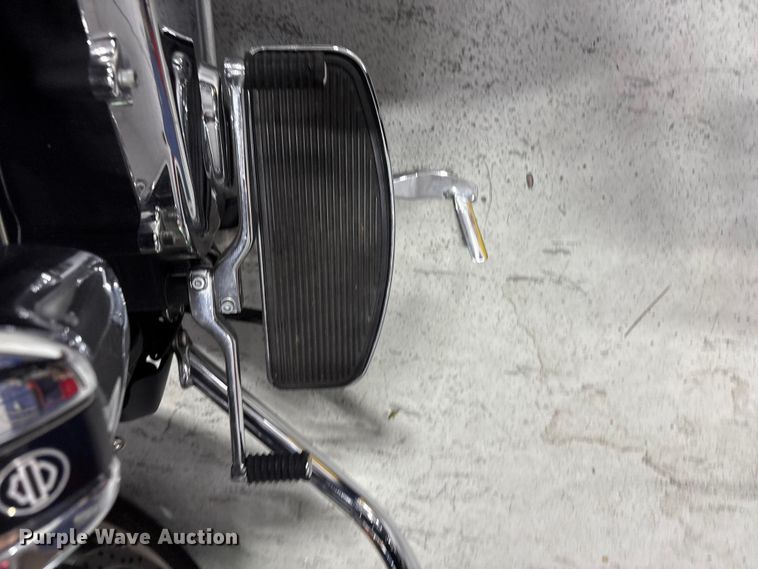 image for item EV2983 2019 Harley-Davidson Police Electra Glide motorcycle