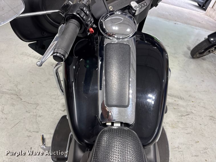 image for item EV2983 2019 Harley-Davidson Police Electra Glide motorcycle