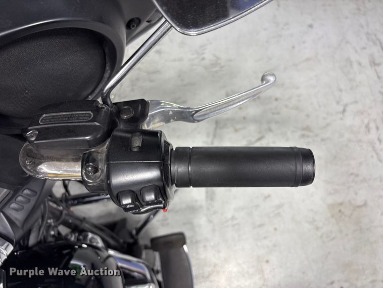 image for item EV2983 2019 Harley-Davidson Police Electra Glide motorcycle