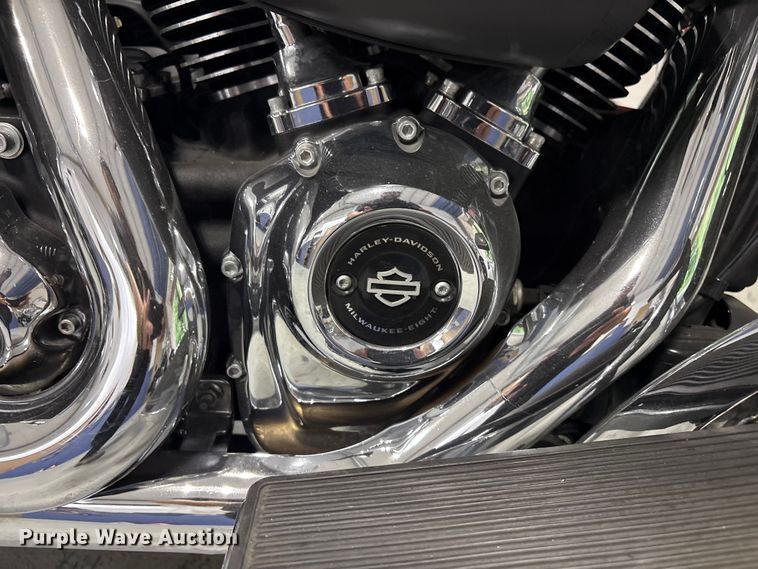 image for item EV2983 2019 Harley-Davidson Police Electra Glide motorcycle