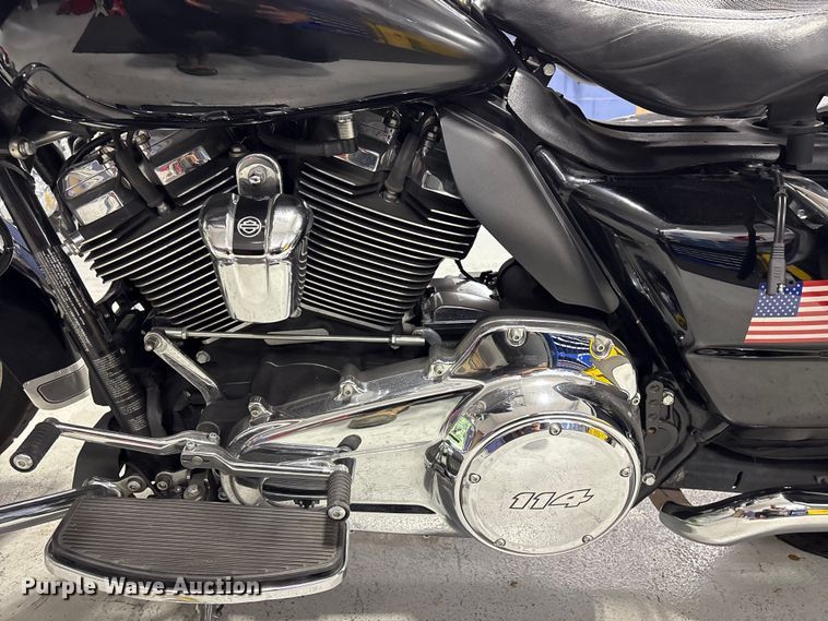 image for item EV2983 2019 Harley-Davidson Police Electra Glide motorcycle