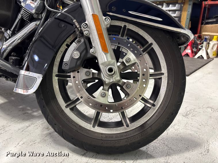 image for item EV2983 2019 Harley-Davidson Police Electra Glide motorcycle
